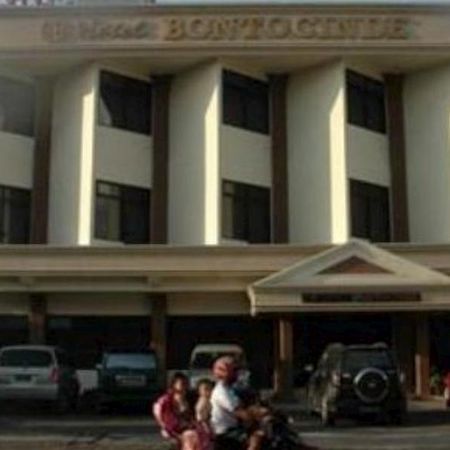 Hotel Bontocinde Makassar Bagian luar foto